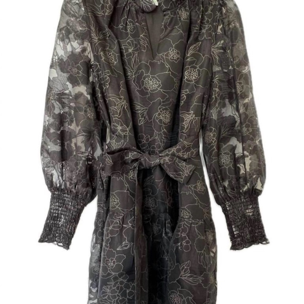 Jade Black Floral Appliqué V-Neck Blouse - Picture 3 of 6